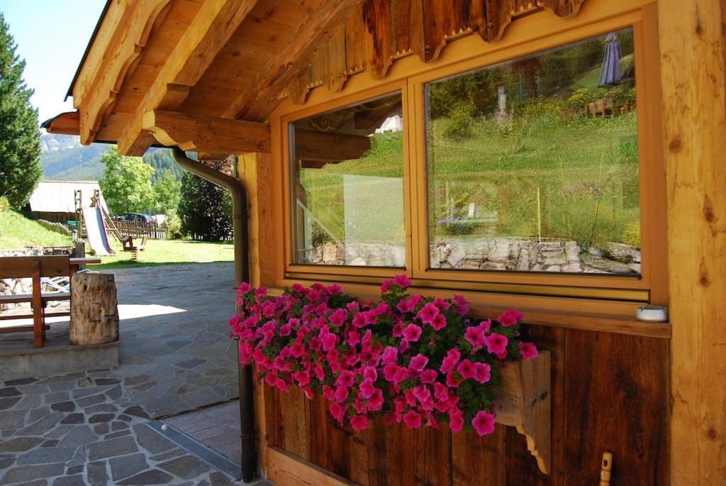Appartamenti Chalet Orchidea Канацеї Екстер'єр фото