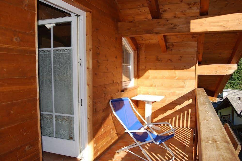 Appartamenti Chalet Orchidea Канацеї Екстер'єр фото